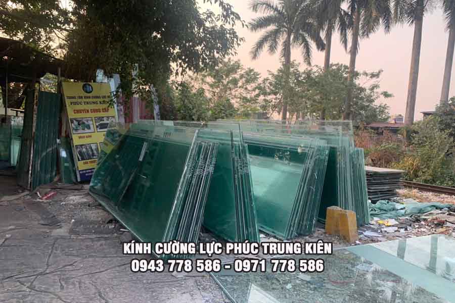 so ánh kính thường và kính cường lực